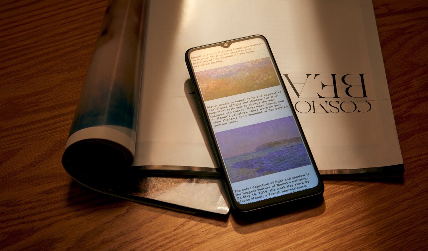TCL | Disfruta de un smartphone con pantalla única